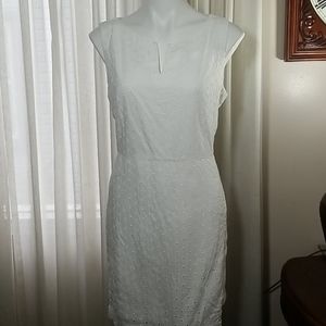 Gap Artic White Eyelet Dress in Size 14